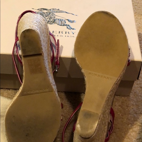 Burberry wedge sandal, worn once. Raspberry . - Picture 6 of 7